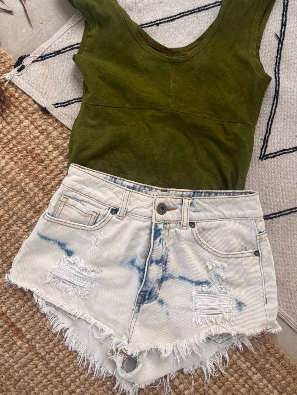 100% Cotton Mom shorts hot shorts frayed light jean denim